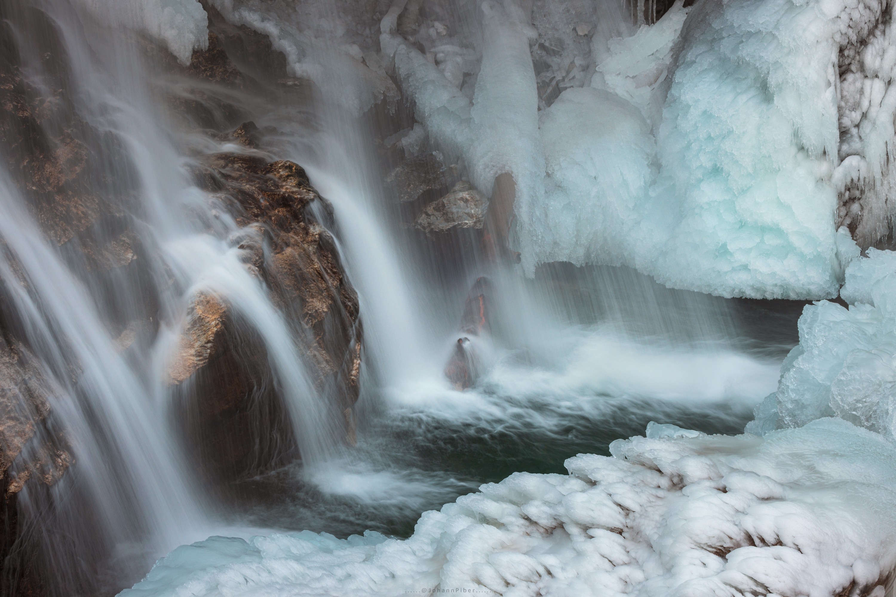 Frozen Waterfall 