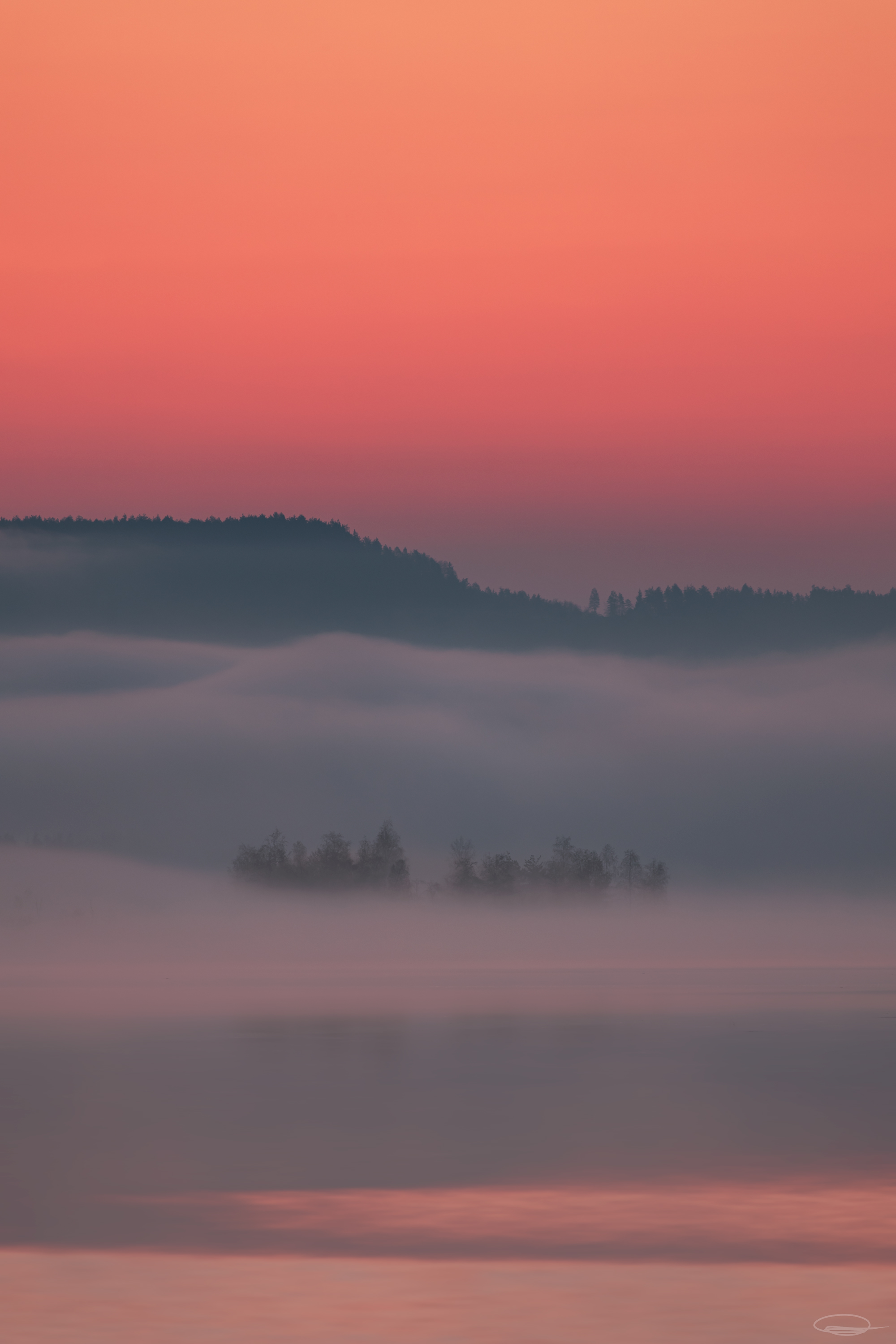 Misty Sunrise at the Reservoir - Johann Piber